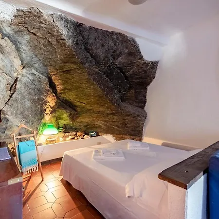 Joivy Antica Roccia Apartmán *